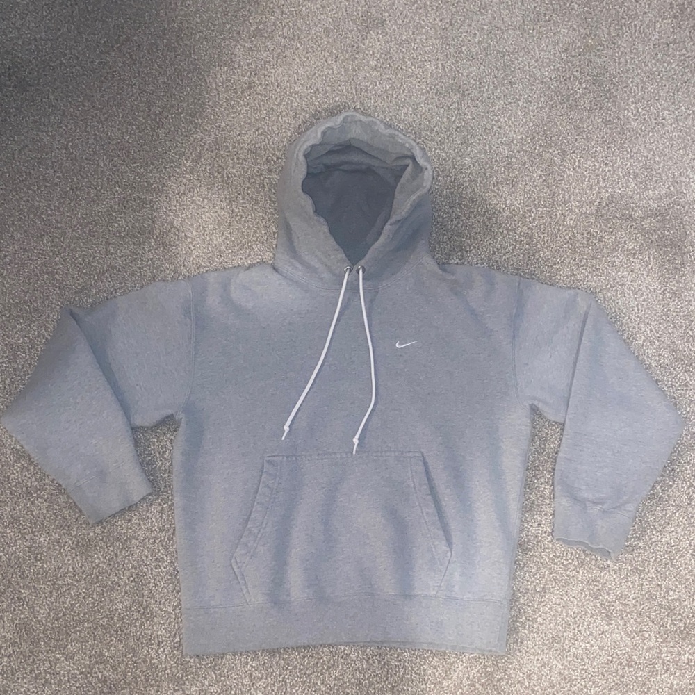 Nike Solo Swoosh Gray Hoodie Sweatshirt NWOT excellent condition size medium
